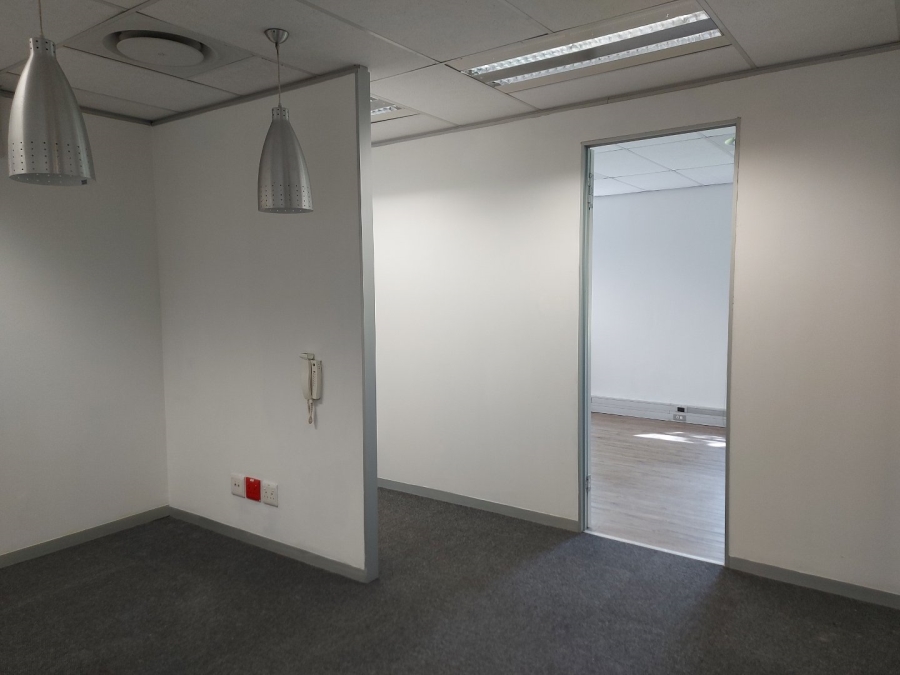 To Let commercial Property for Rent in Mowbray Western Cape